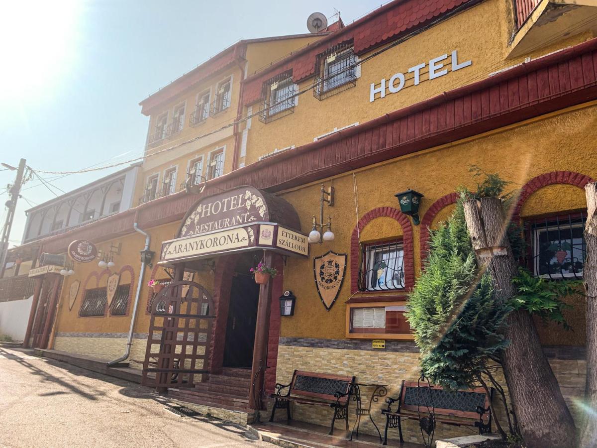 Aranykorona Hotel Miskolc Bagian luar foto