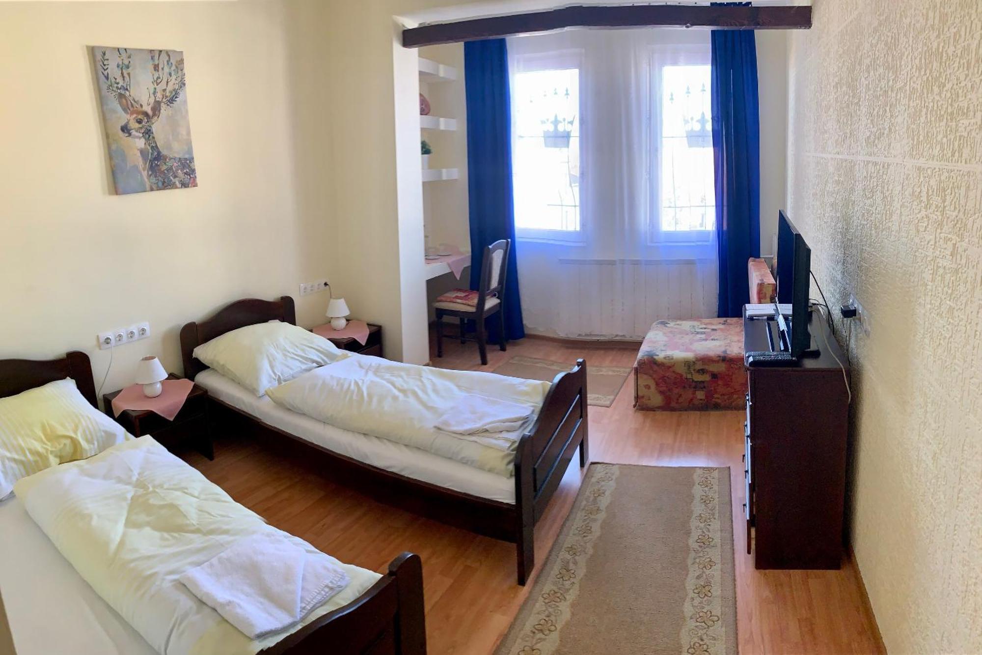 Aranykorona Hotel Miskolc Bagian luar foto