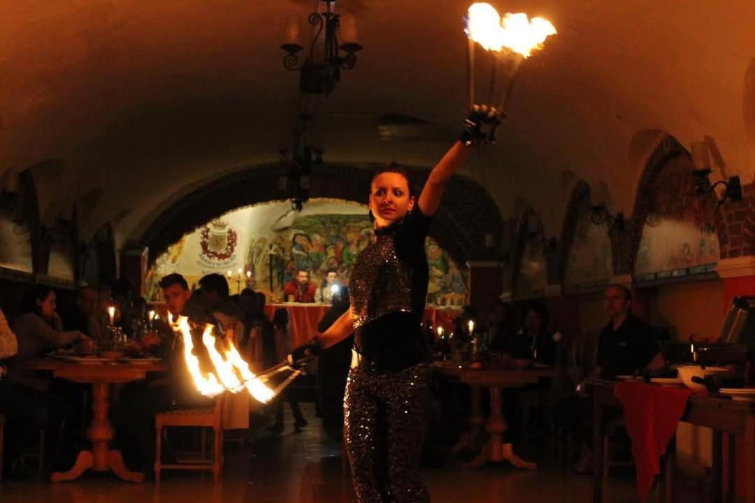 Aranykorona Hotel Miskolc Bagian luar foto