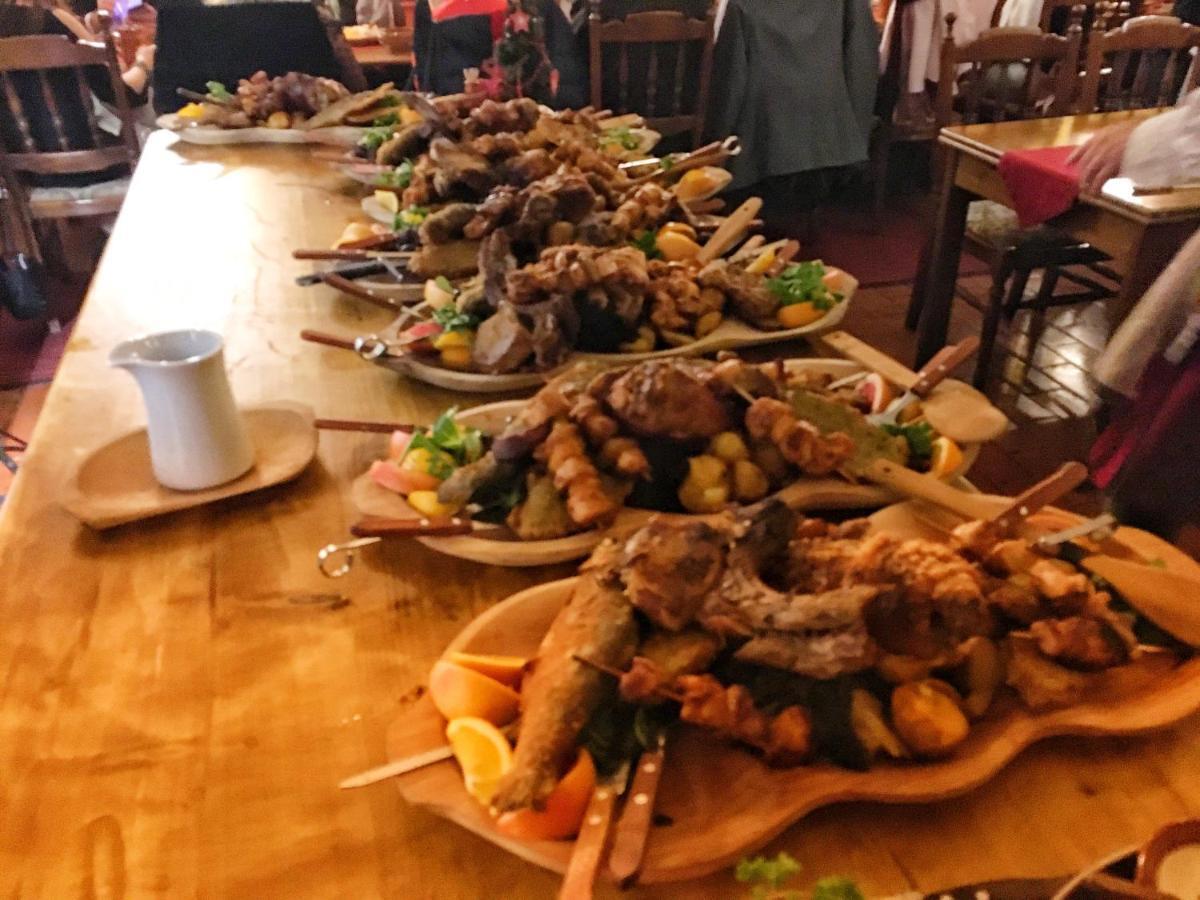 Aranykorona Hotel Miskolc Bagian luar foto